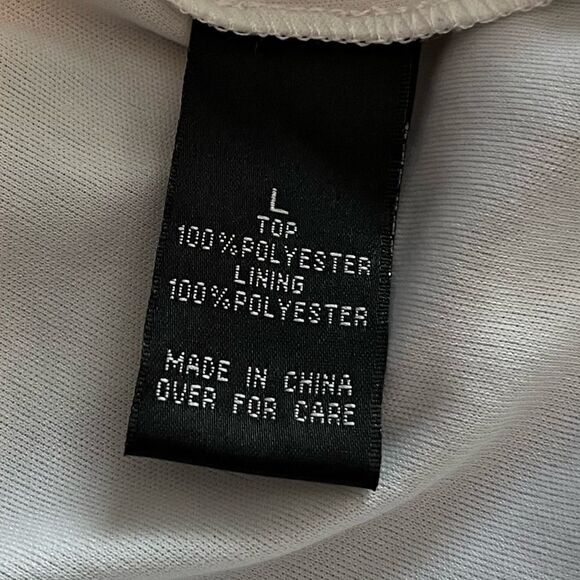 🎄IZ Byer Abstract Pattern Tie-neck Halter Top - Picture 9 of 13